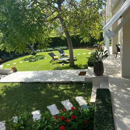 Garden Apartment ปาโกชตาเน ภายนอก รูปภาพ