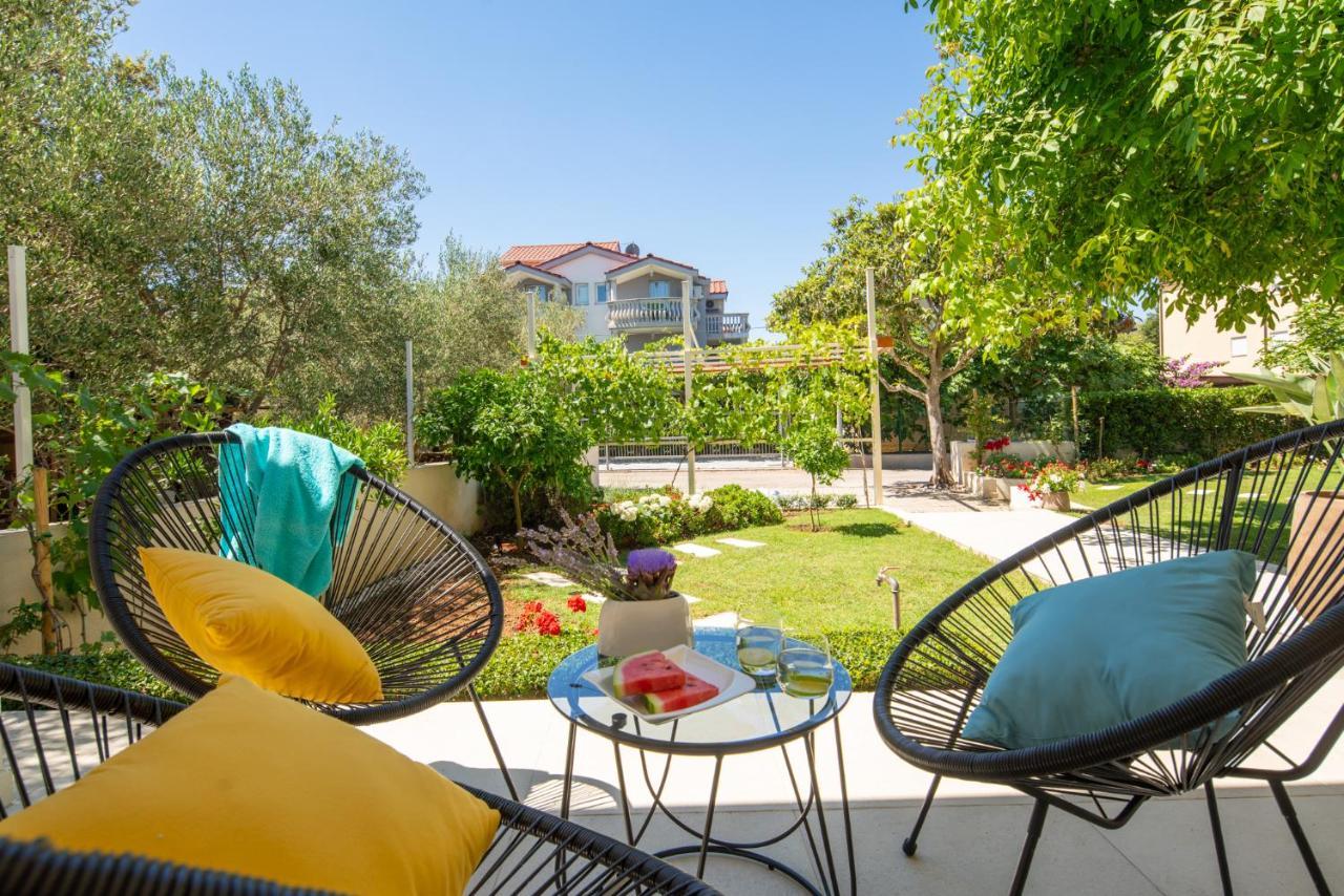 Garden Apartment ปาโกชตาเน ภายนอก รูปภาพ
