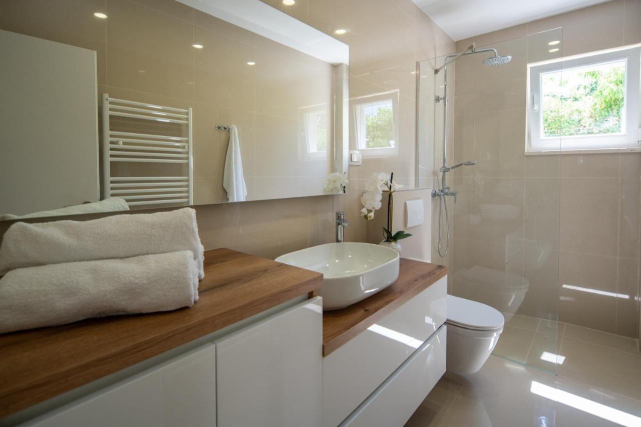 Garden Apartment ปาโกชตาเน ภายนอก รูปภาพ