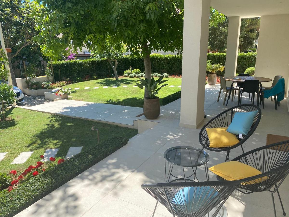 Garden Apartment ปาโกชตาเน ภายนอก รูปภาพ