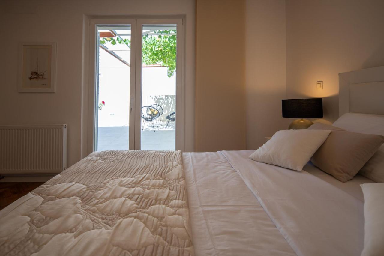 Garden Apartment ปาโกชตาเน ภายนอก รูปภาพ